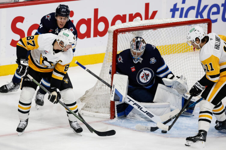 Comrie makes 28 saves, Lambert scores 1st NHL goal as Jets top Penguins 5